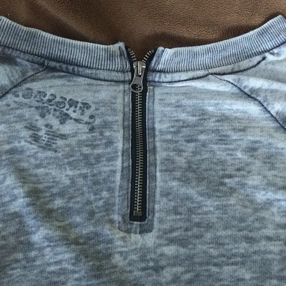 Distressed sweatshirt - Picture 3 of 4